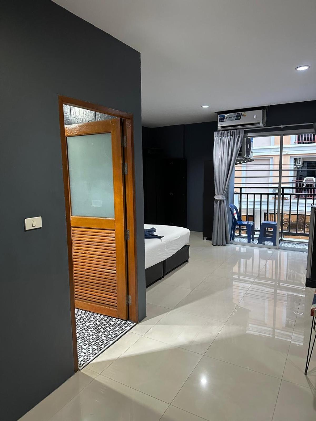 Central Perk Hotel Patong المظهر الخارجي الصورة