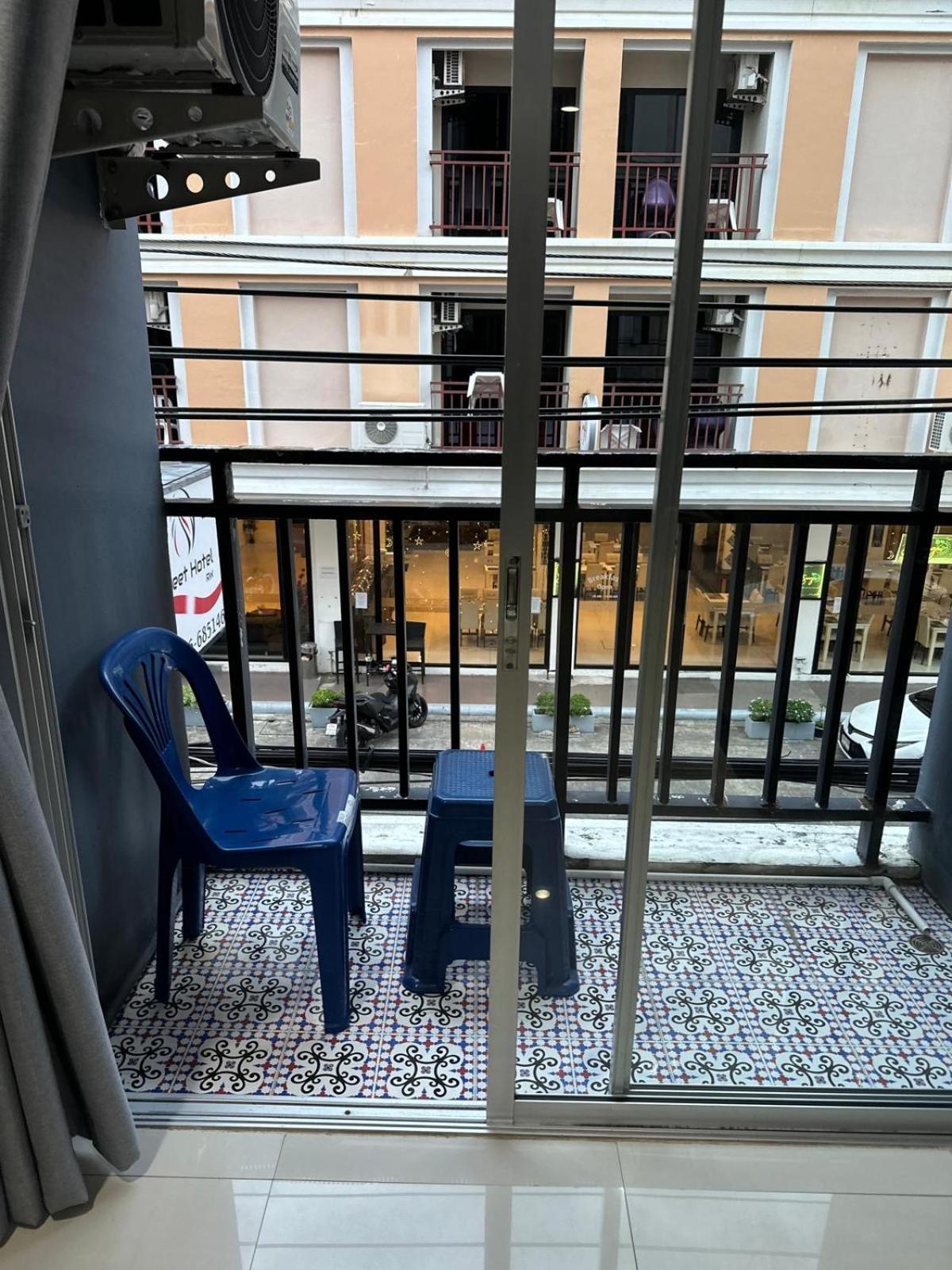 Central Perk Hotel Patong المظهر الخارجي الصورة